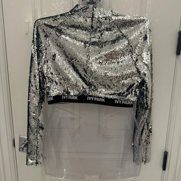 Sequin silver ivy park crop top - Picture 2 of 7